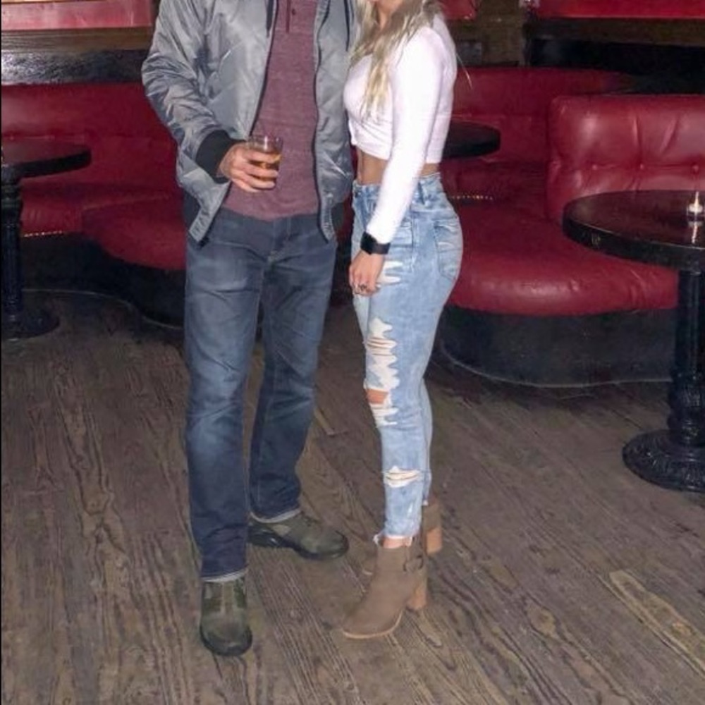 American Eagle Ripped Jeans